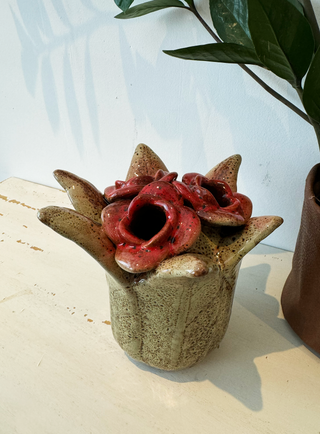 Vaas Red Flowers