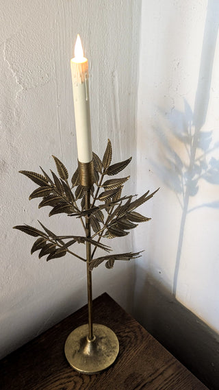 Grote gouden kandelaar