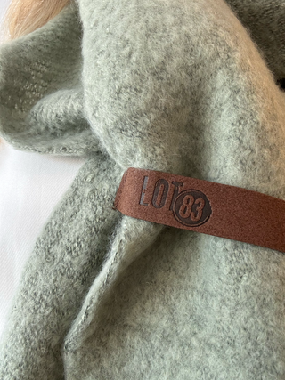LOT83 Sjaal Fem